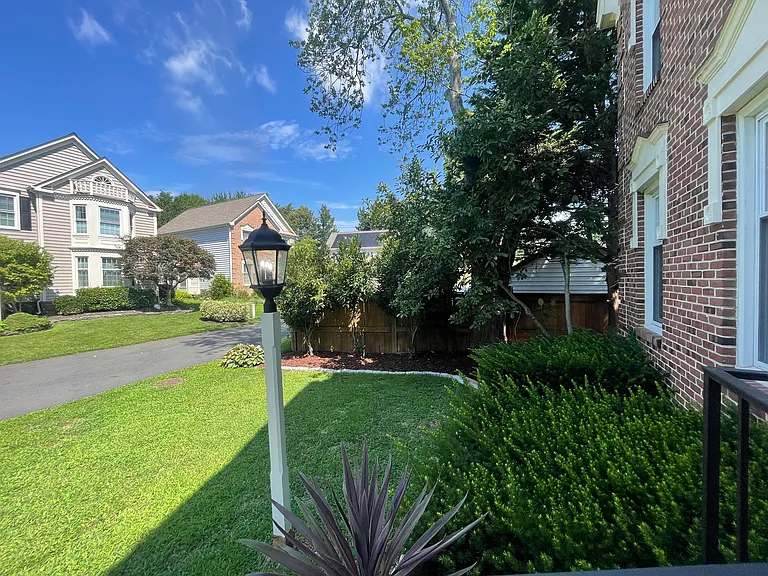 6502 Summerton Way — Photo 88
