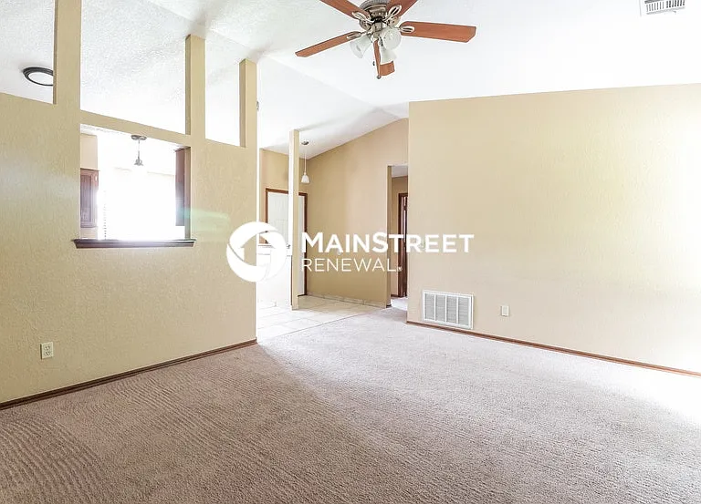 1716 Jackson Dr — Photo 5