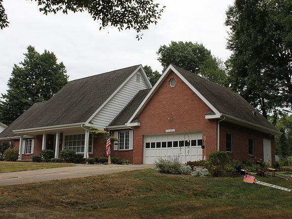 4th image of 318 Maywood Dr