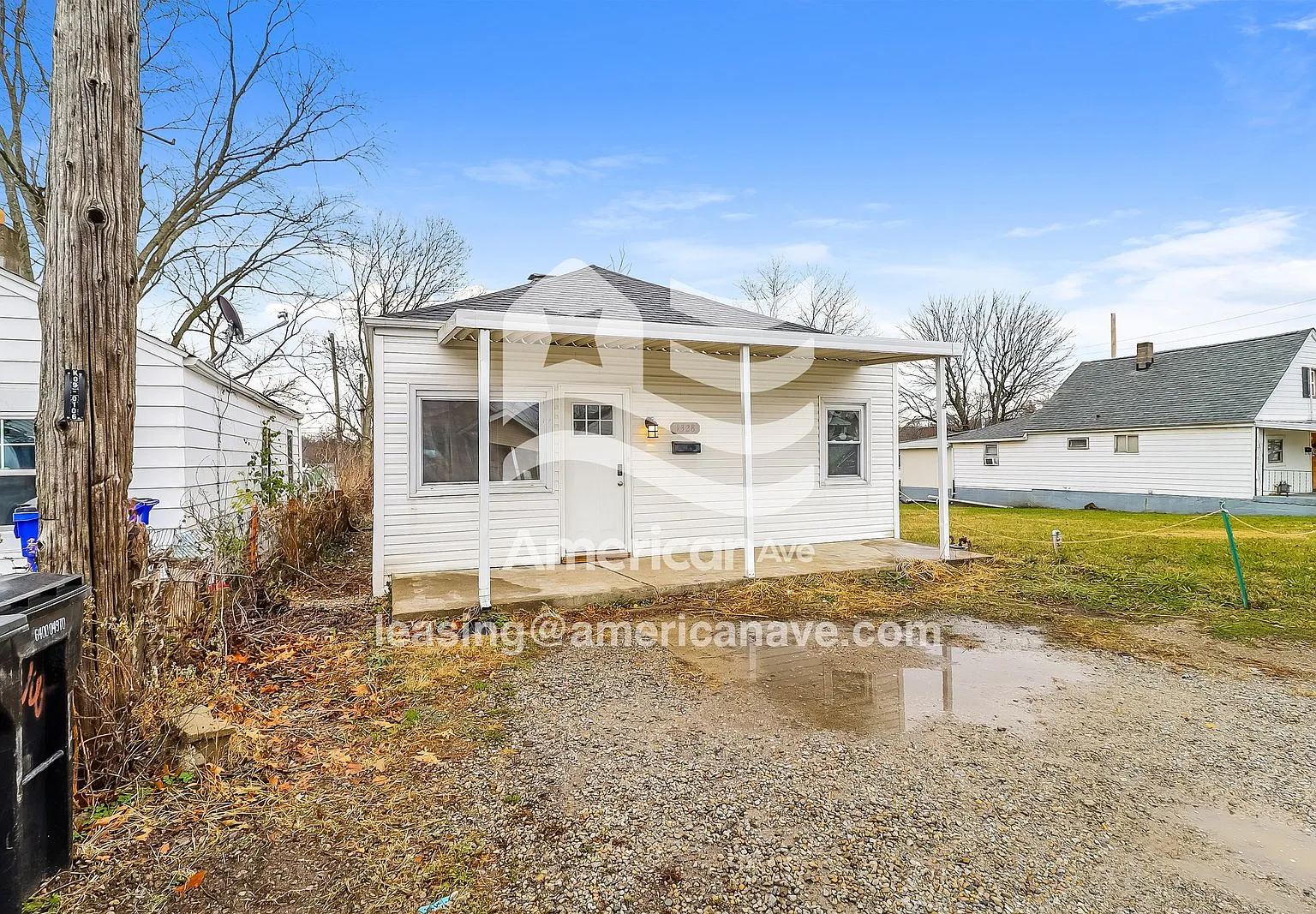 2 bed, 1.0 bath, 972 sqft, $1,350 — Photo 2