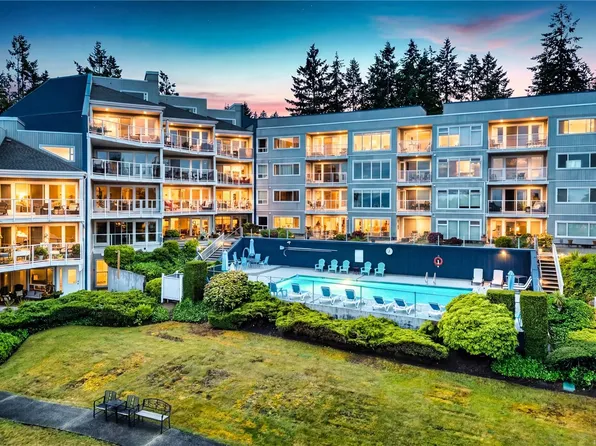 2560 Departure Bay Rd #310, Nanaimo, BC V9S 5P1