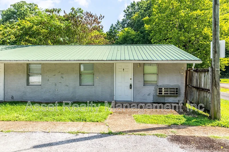 608 Lester Rd #3