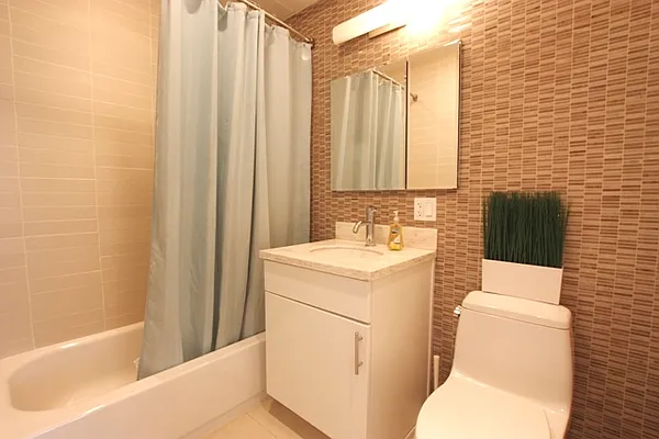 Rented by ER (DO NOT USE) | media 11