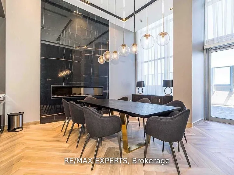 225 Village Green Sq #701 — Photo 14