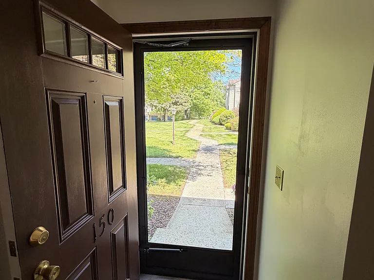 150 Apache Way — Photo 8