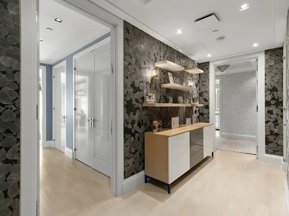 535 West End Avenue image 25 of 28