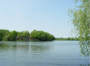 4233 Windiate Park Dr, Waterford, MI