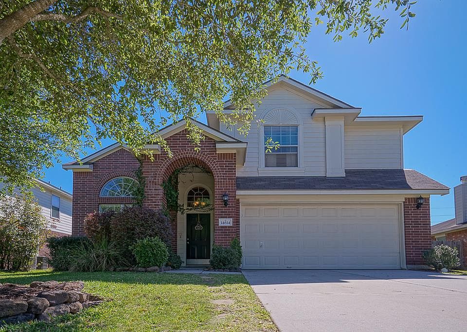 1st image of 14614 Timber Cliff Ln