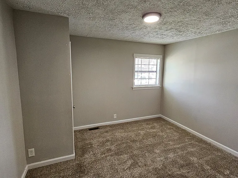 314 Marshall Dr — Photo 23