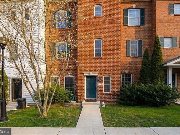 2nd image of 18721 Falling River Dr