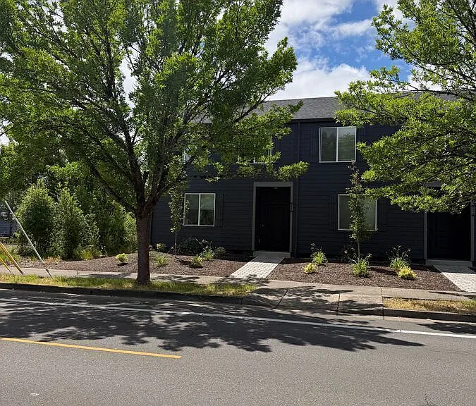 2806 Marion St SE #11C — Photo 1