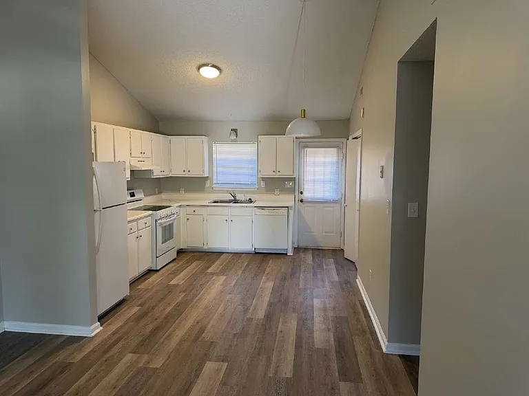2601 Richard Dr #B — Photo 6