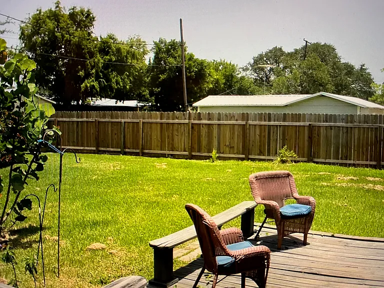 deck off den/bedrooms