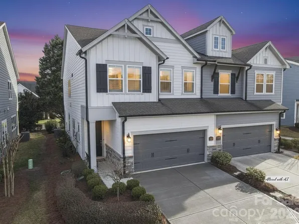 11101 Cobb Creek Ct, Charlotte, NC 28277