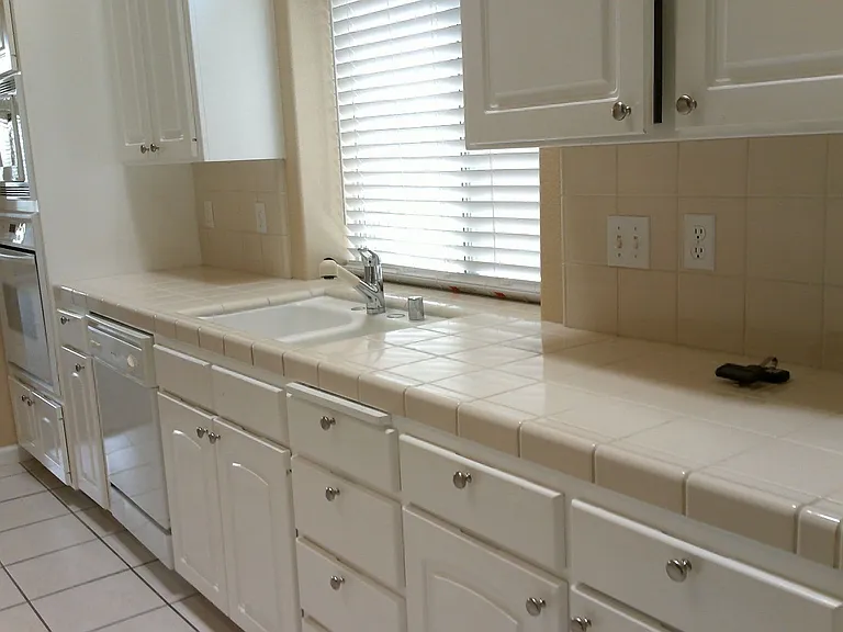 1720 E Granada Ave — Photo 3