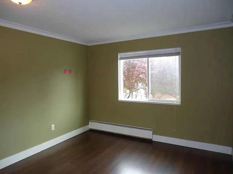 630 Clarke Rd — Photo 10