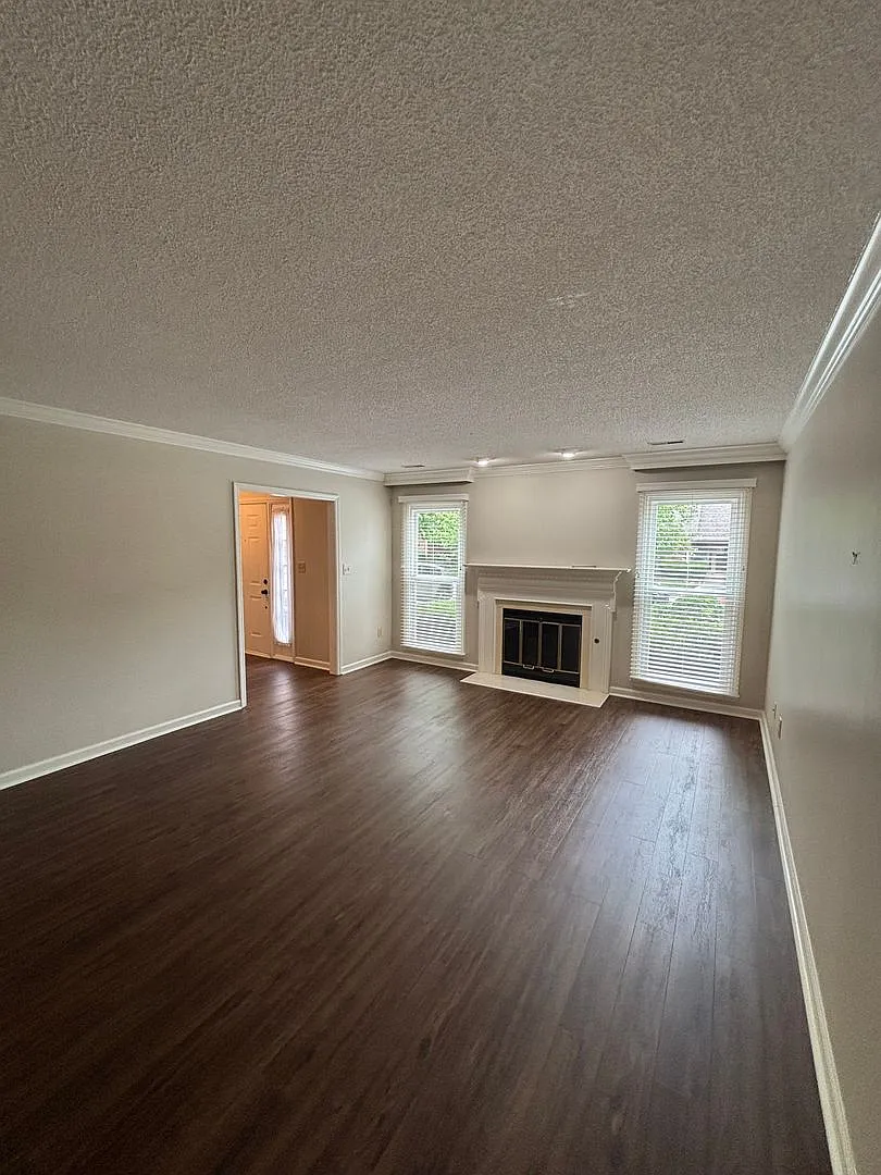 West Knoxville Townhouse — Photo 4