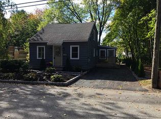 40 Boyce Ave, Barrington, RI 02806