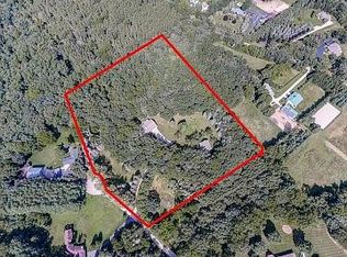 W332S5465 Hood Pkwy, North Prairie, WI 53153