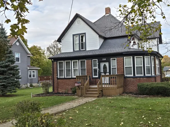 514 Washington St, Woodstock, IL 60098