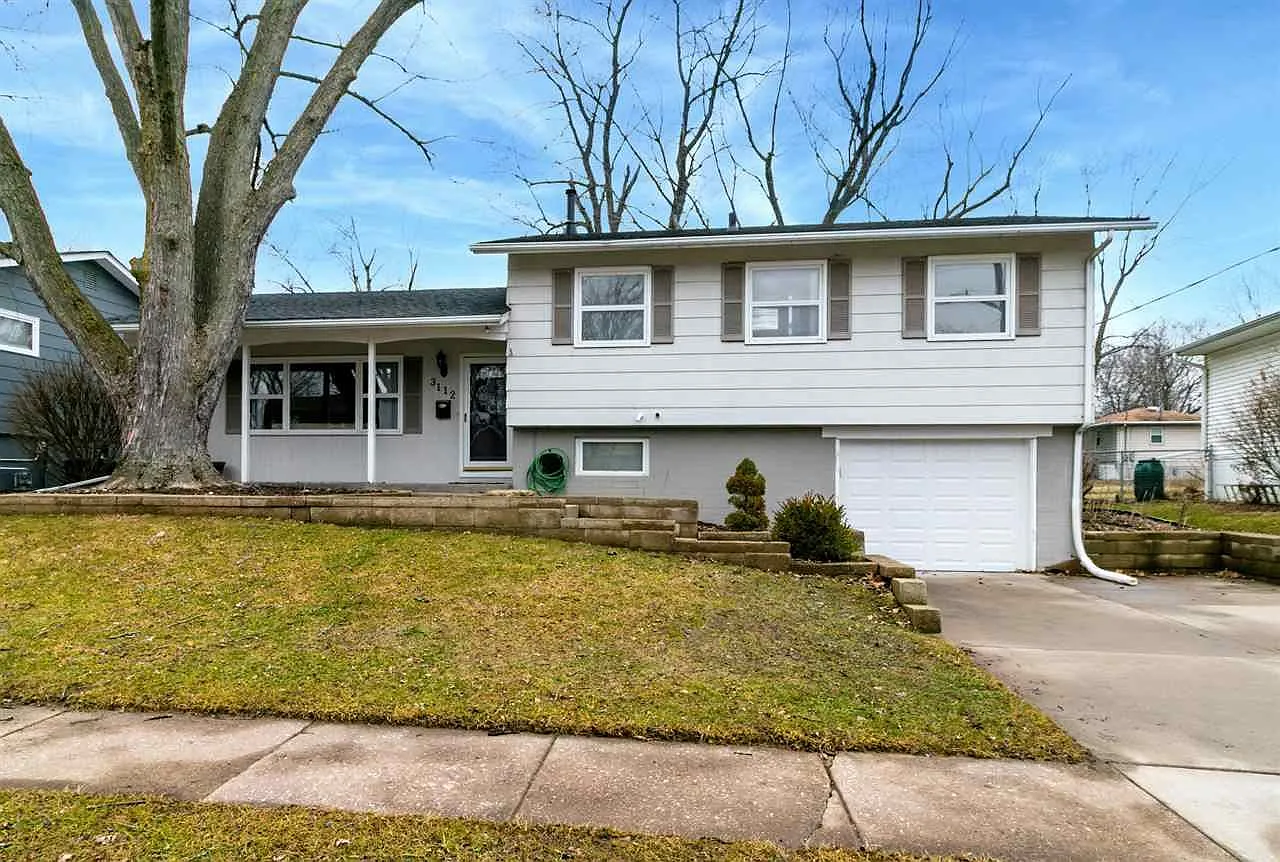 3112 Windsor Dr photo 1