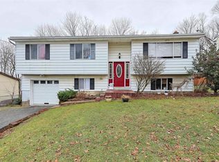 6 Mountain Ave, Middletown, NY 10940