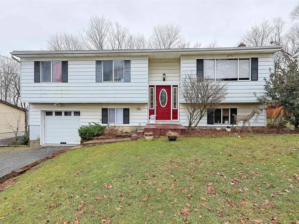 6 Mountain Avenue, Middletown, NY 10940