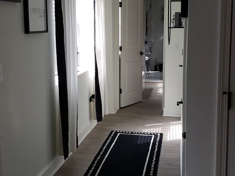 827 N State St #302 — Photo 5
