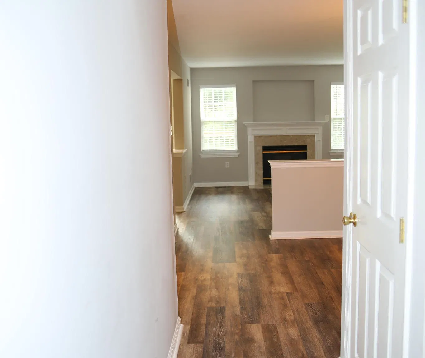 3 bed, 2.5 bath, 2096 sqft, $2,950 — Photo 4
