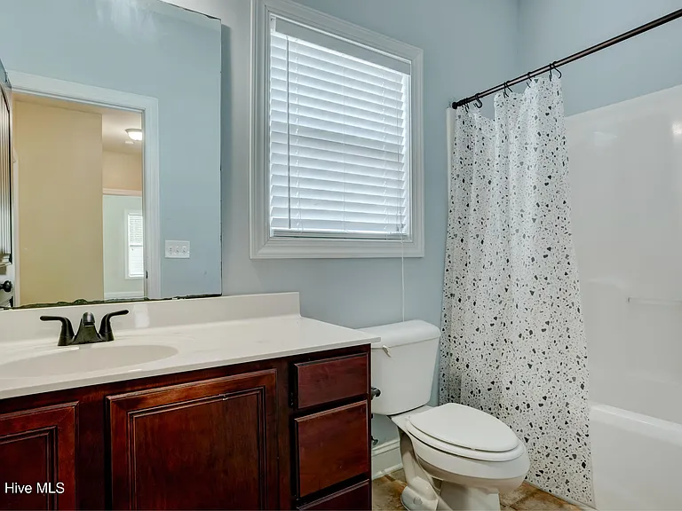 200 Marissa Ct — Photo 13
