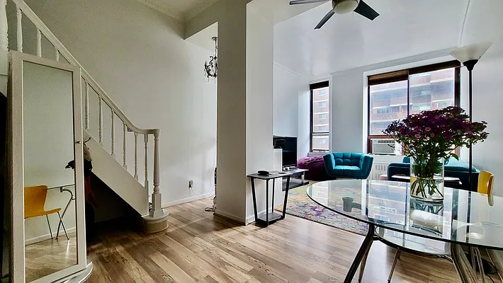 Rented by Julien Aractingi, LREB | media 11