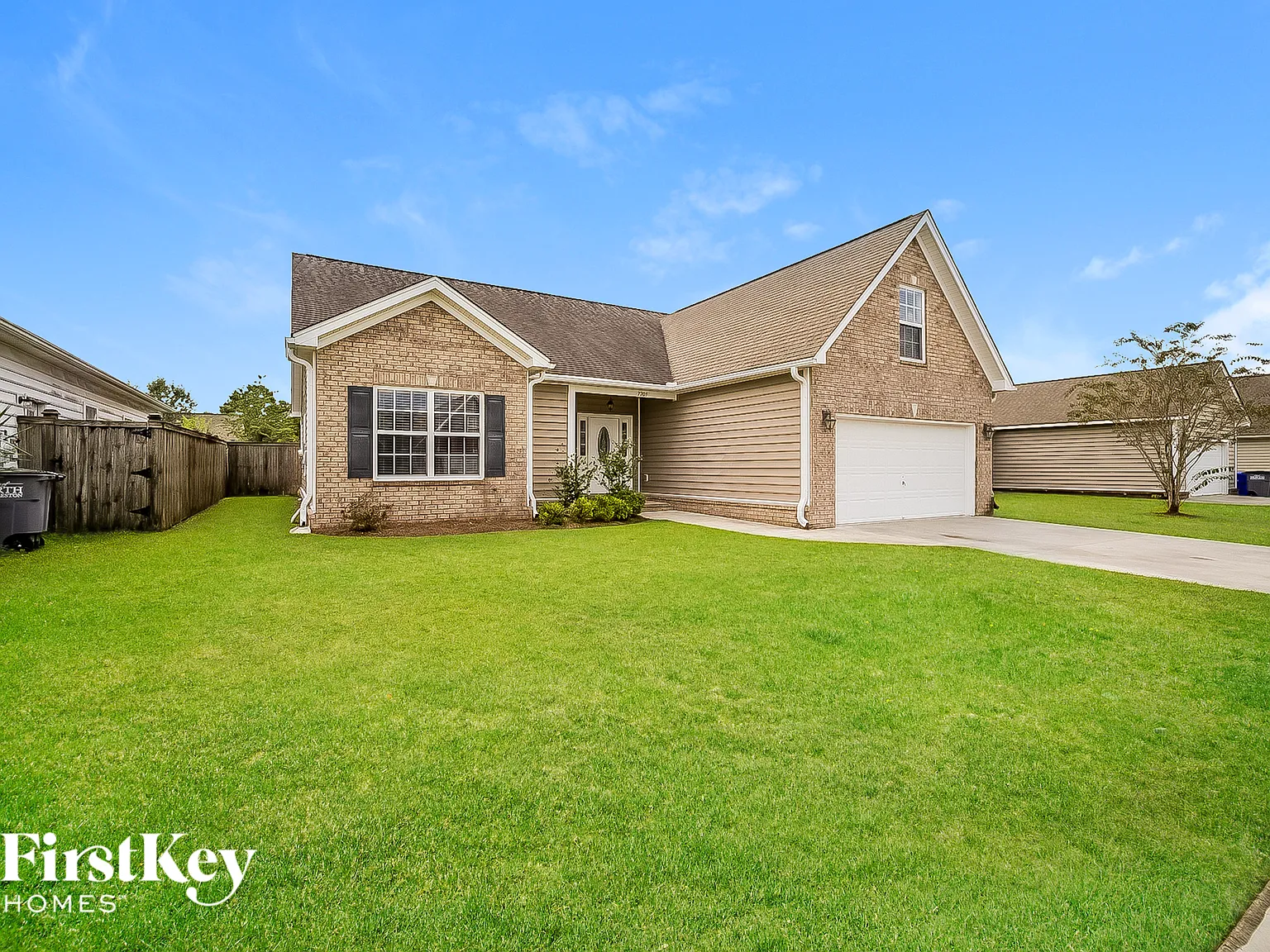 4 bed, 2.0 bath, 1895 sqft, $2,325 — Photo 2