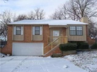 4612 NW Wallingford Pl, Blue Springs, MO 64015