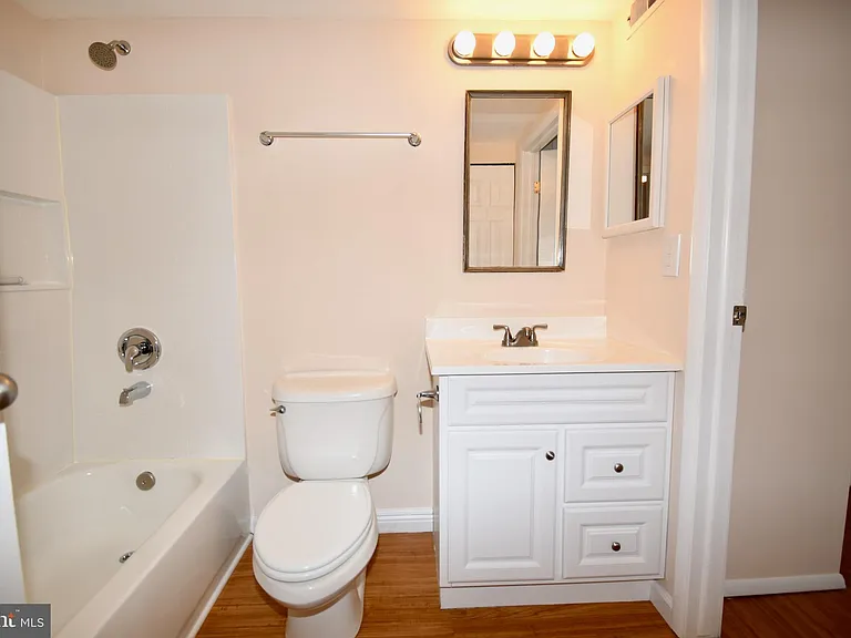 222 Canfield Ter — Photo 18