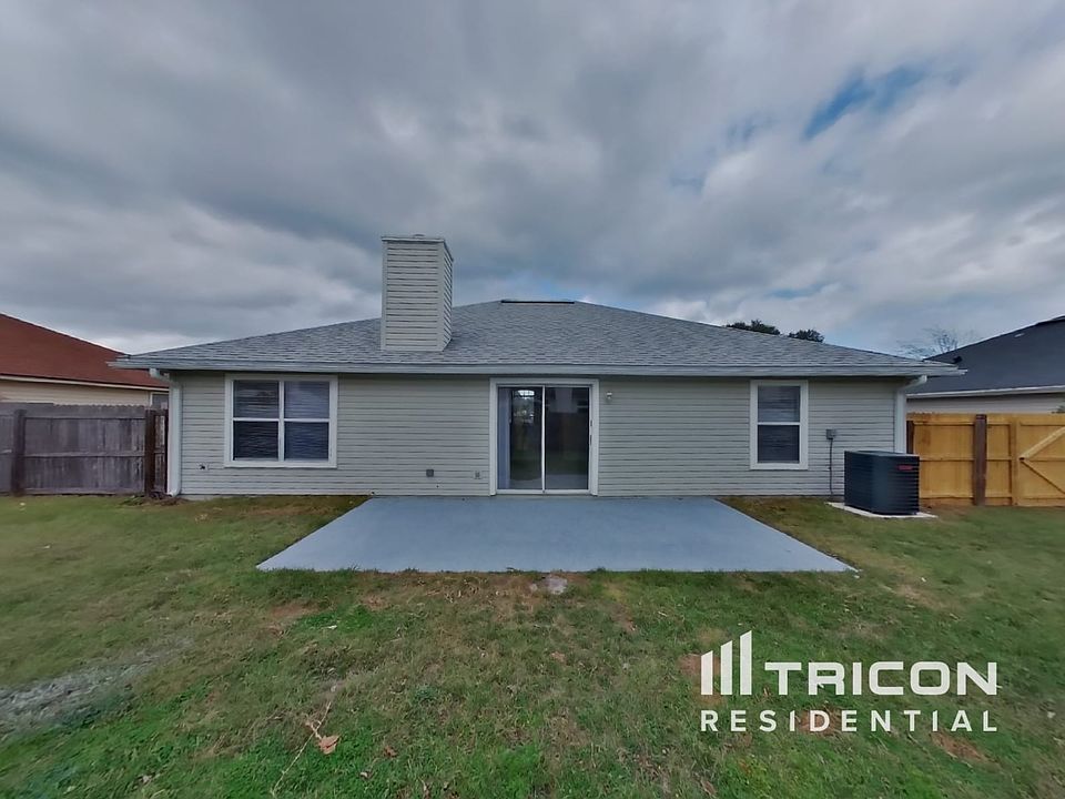 1st image of 3705 Woodbriar Dr
