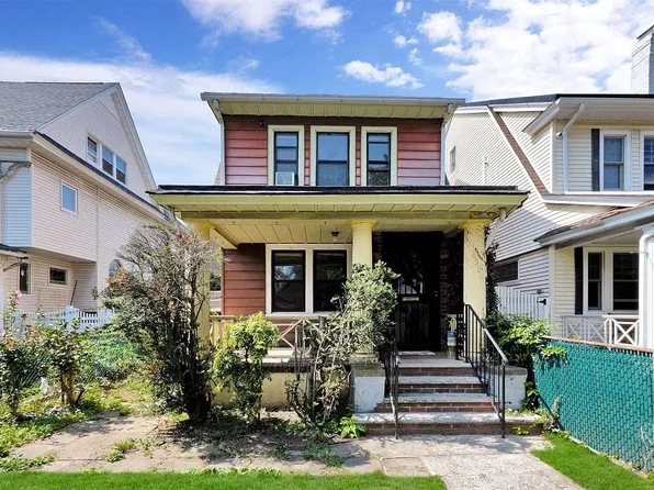 8526 115th St, Richmond Hill, NY 11418