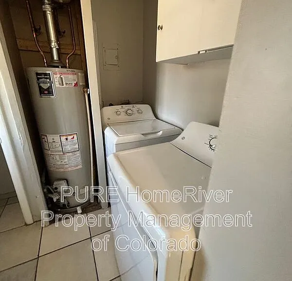 935 N Winona Ct — Photo 7