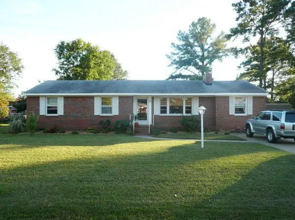 4105 San Salvador Dr, Chesapeake, VA 23321