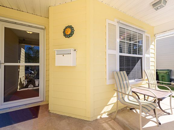 3rd image of 36 Coquina Ave
