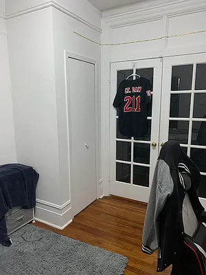 Rented by M.Grossman R.E. Management | media 14