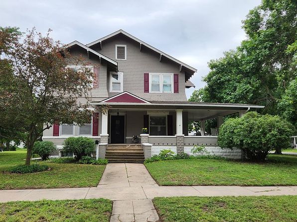 303 E Main St