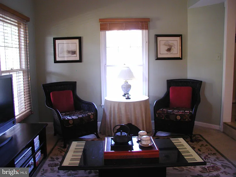 8686 Manahan Dr — Photo 4