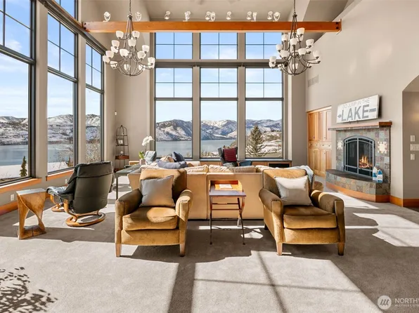 232 Crystal Drive, Chelan, WA 98816