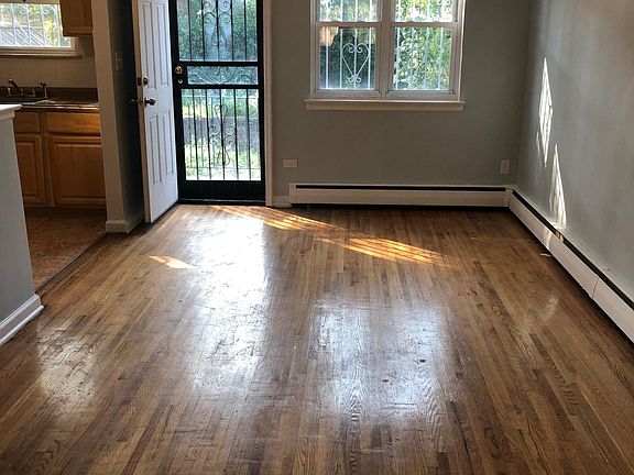 3rd image of 2739 Throop Ave