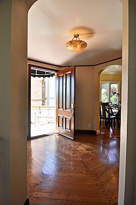 4th image of 298 Dorantes Ave
