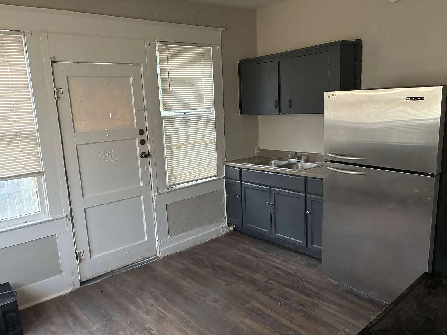 214 E Huff Ave — Photo 3