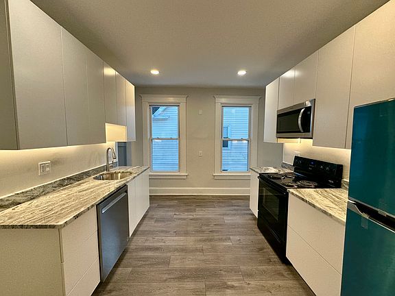 4th image of 517 Central Ave #2