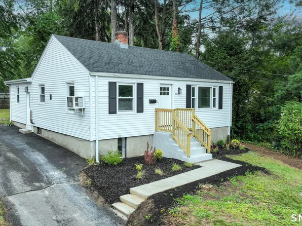 1008 N Worthy St, Windsor, CT 06095