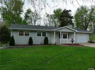 10593 Hobday Ave, Saint Ann, MO