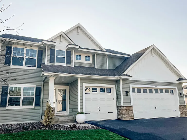 6480 Carriage Way — Photo 43